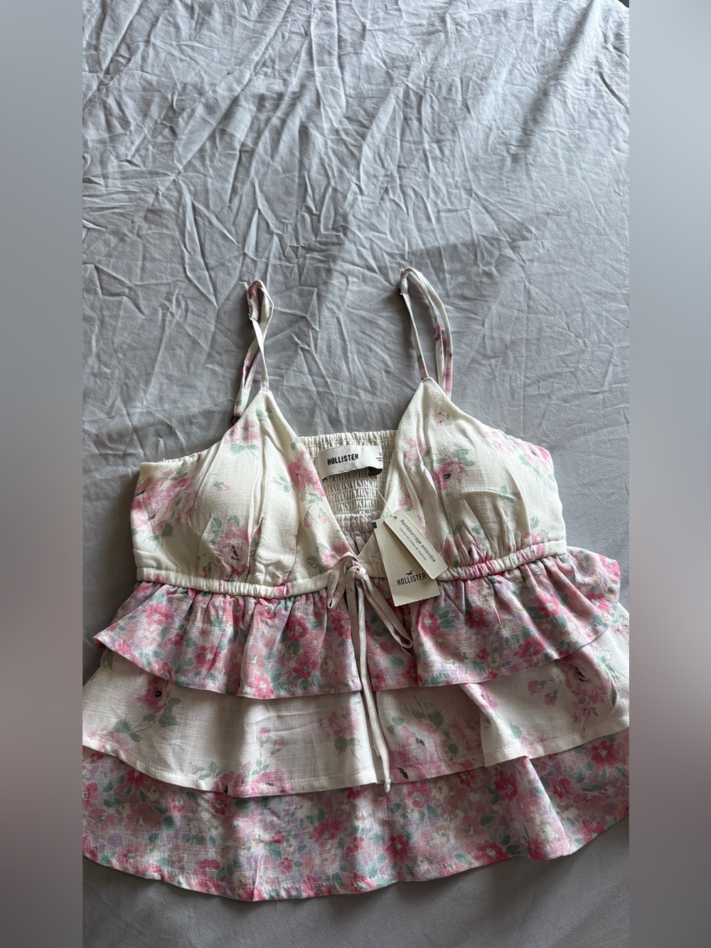 Hollister Cream Floral Tie-Front Tiered Tank